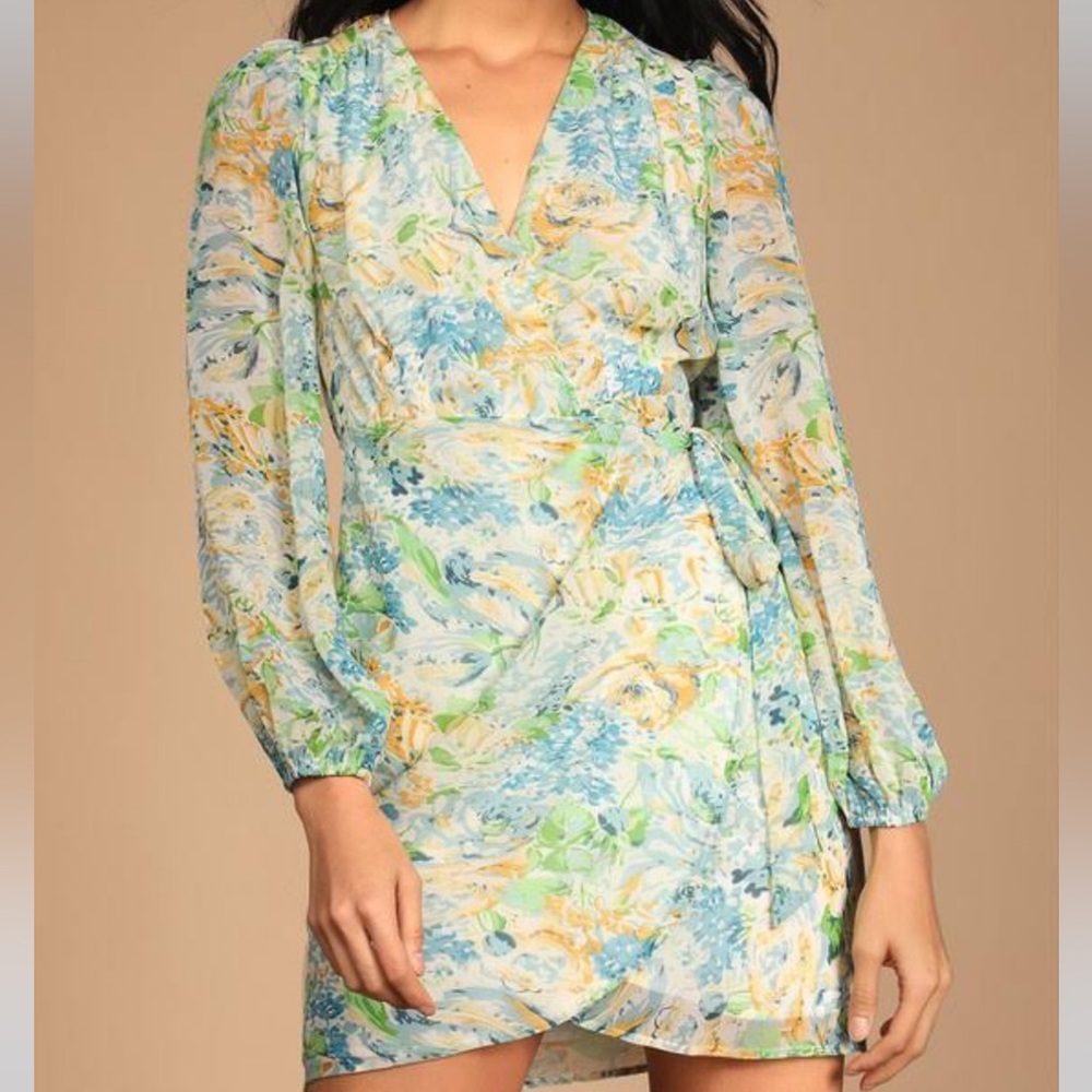 Lulu’s floral wrap dress in beautiful flowers